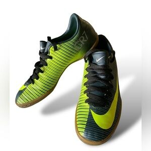 NIKE CR7 Ronaldo MercurialX VictoryVI Indoor Shoes Seaweed Volt M Size 6…